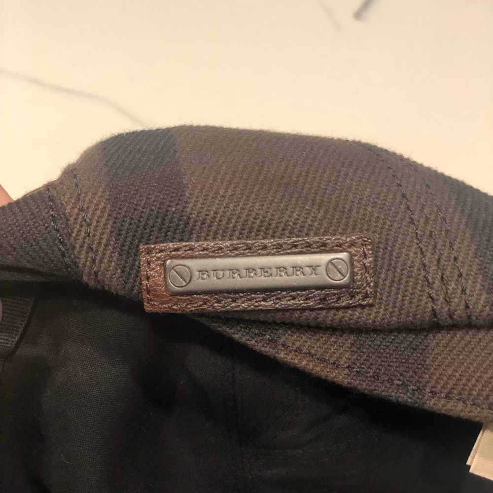 Burberry Newsboy Pageboy check Hat Authenitc